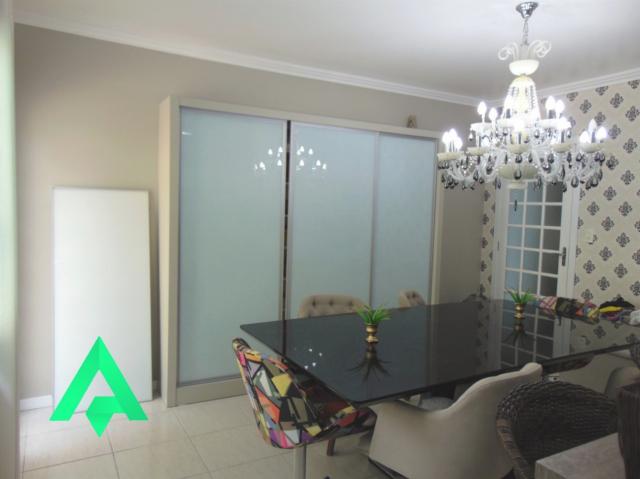 Lindíssima casa com piscina, no Bairro da Velha!! - Foto 6