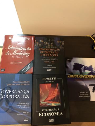 5 livros em perfeito estado - administração