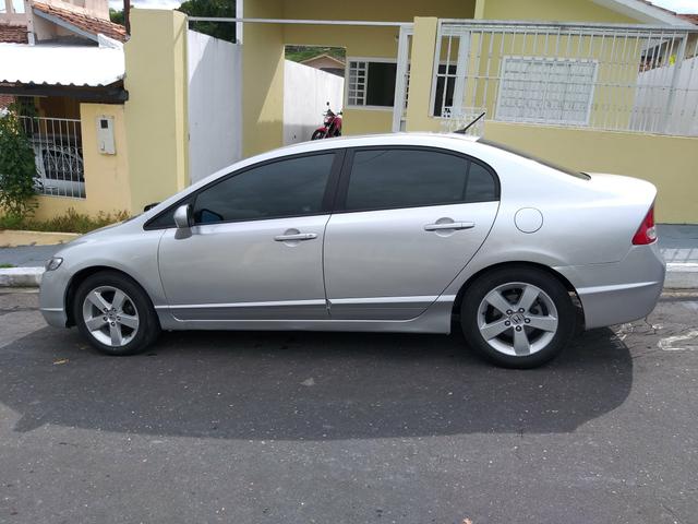 New civic ano 2007 automático.impecável