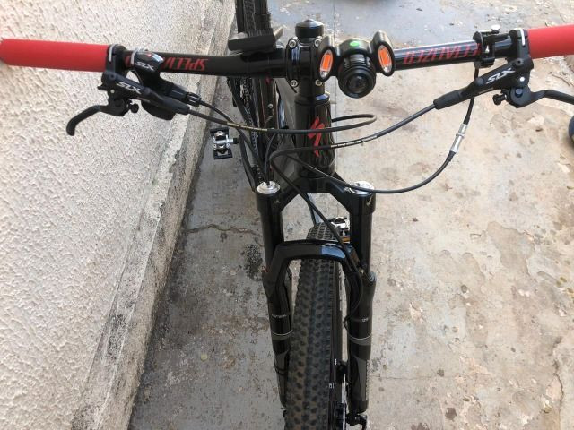 Bicicleta MTB Carbono aro 29 - Foto 4