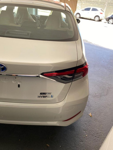 Toyota Corolla Altis Hybrid Premium 2021 - Foto 8