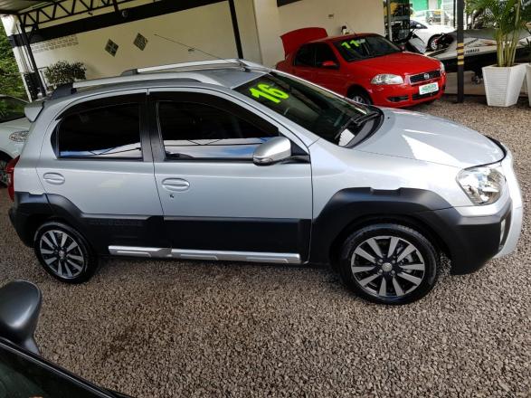 TOYOTA ETIOS CROSS 2015/2016 1.5 16V FLEX 4P MANUAL - Foto 8