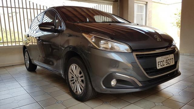 Peugeot 208 1.2 Allure 2018 - Foto 2