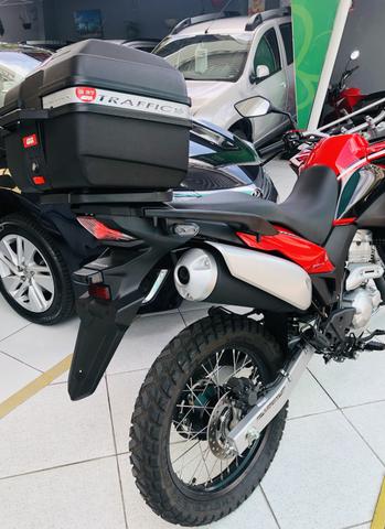 Honda XR-E 300cc Rally com ABS com Baú Givi - Foto 6