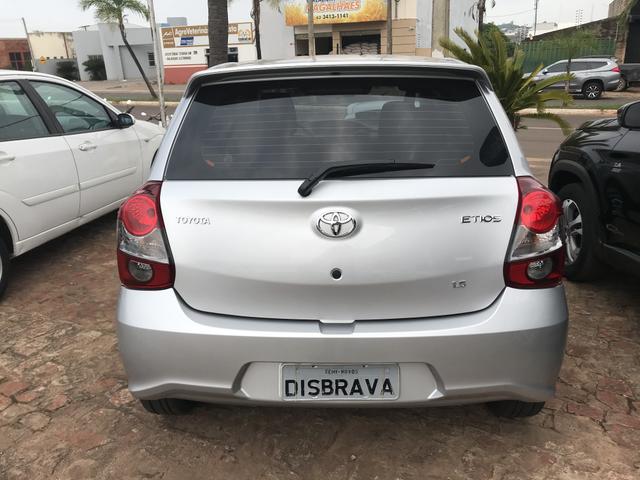 Toyota etios x plus 1.5 - Foto 2
