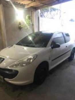 Peugeot 207 xr 1.4 2011 ( passo financiamento)