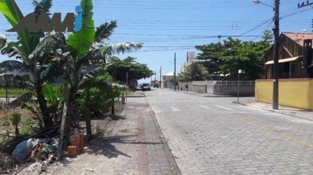 Terreno quadra mar no bairro meia praia em navegantes