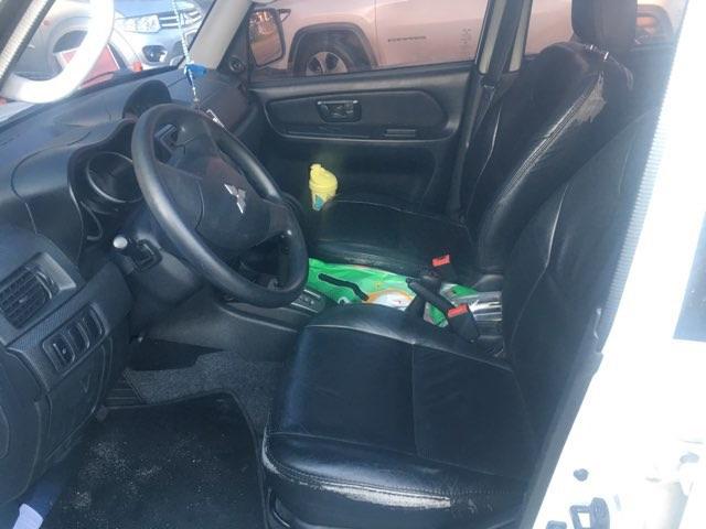 Mitsubishi Pajero tr4 4x4 Automática muito nova sem detalhes procurar Martins - Foto 6