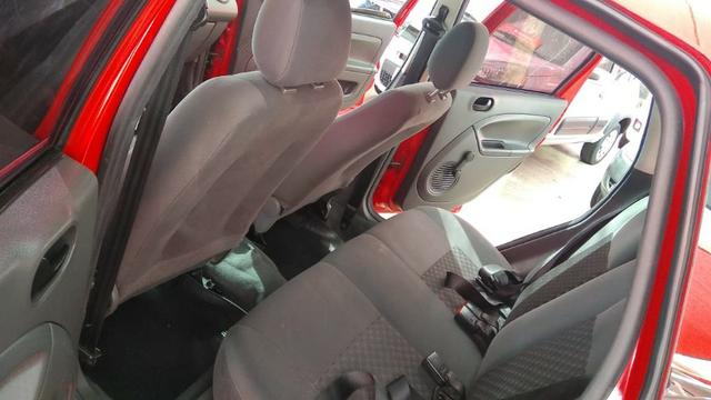 Ford Fiesta Hatch 1.0 2006 - Foto 14