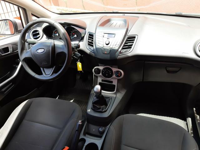 New Fiesta Hatch 1.5 SE * 2014 - Foto 17