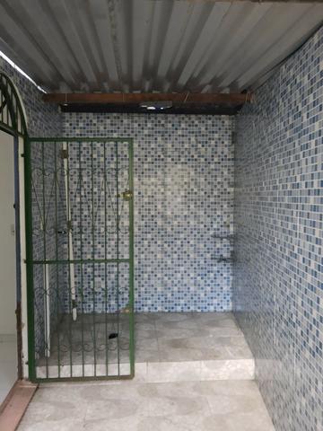 Alugo Casa no Parque 10 com 1 Quarto, Fica bem no Centro do Parque 10 - Foto 14