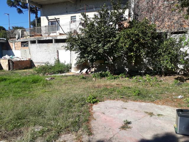 Terreno com Casa em Curitiba - Foto 2
