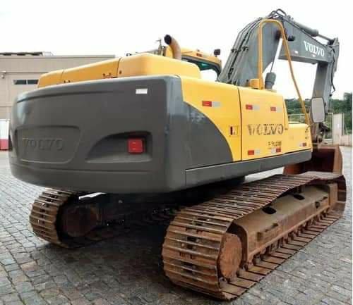 Ec210b