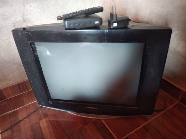 vendo tv com converso - Foto 4