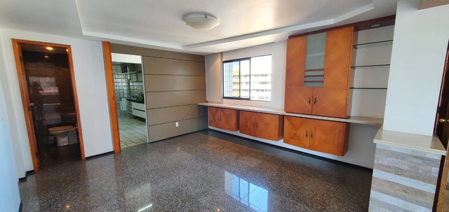 Apartamento para venda possui 190 metros quadrados com 3 quartos em Mucuripe - Fortaleza - - Foto 12