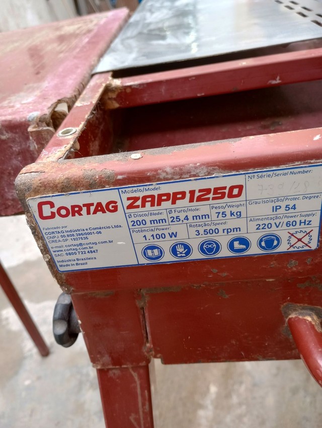 Máquina de cortar piso da cortag 