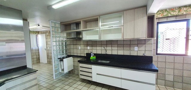 Apartamento para venda possui 190 metros quadrados com 3 quartos em Mucuripe - Fortaleza - - Foto 18