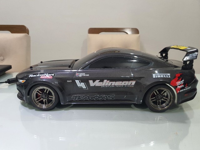 Automodelo traxxas 4 tec elétrico impecável.  - Foto 2