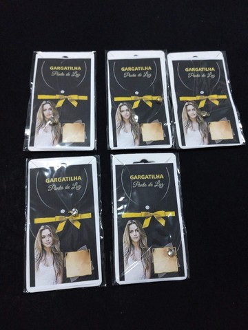 Cinco gargantilha ponto de luz