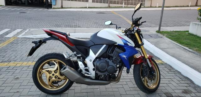 CB 1000r