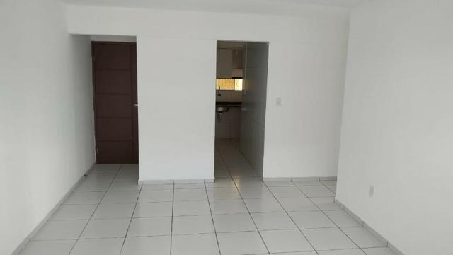 Apartamento em Nova Parnamirim, 3 quartos. Av. Abel Cabral. - Foto 2