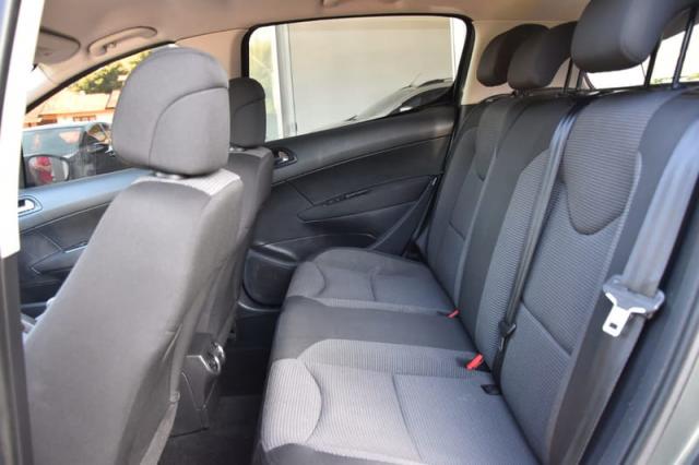 PEUGEOT 308 ALLURE 1.6 MC 2013 - Foto 5