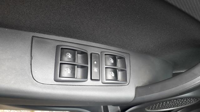 Fiat grande Siena 2015 - Foto 5