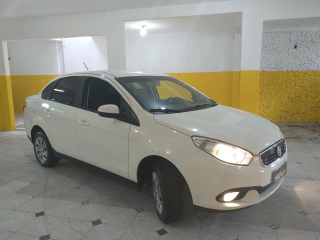 Grand Siena 1.4 attractive 2018 o mais novo de Sergipe com 26.000 km - Foto 3