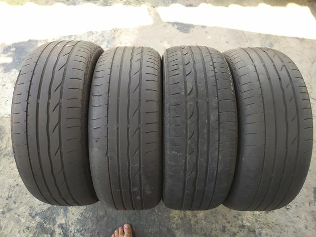 4 Pneus (205/55/16) Bridgestone Turanza