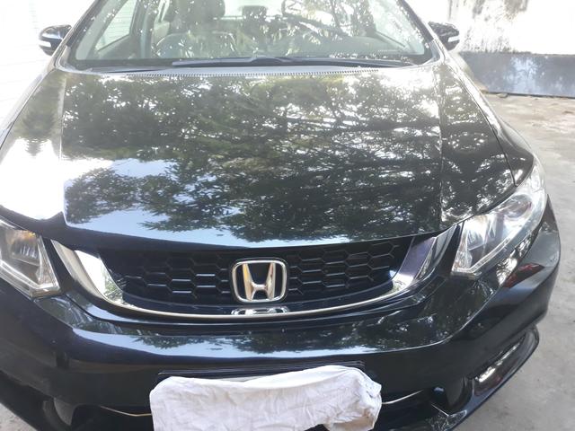 Vendo um Honda Civic 2016 mas completo de tudo é troco por carro de menor valor