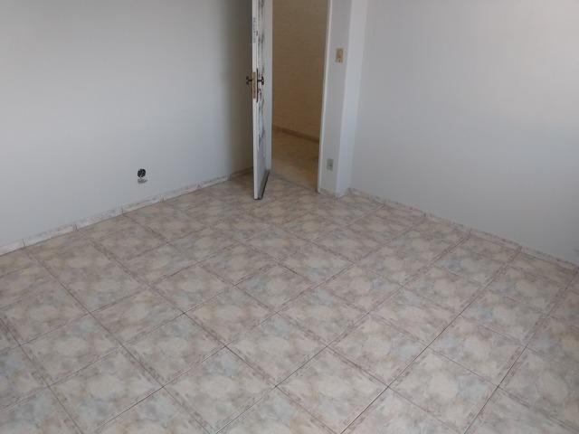 Vendo Vila da Penha apartamento 2 qts sem elevador vaga na escritura - Foto 4