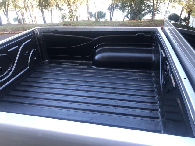 Toyota Hilux SR 4x4 3.0 8V 116CV TB DIESEL / pneu NOVO / todas revisões na Toyota - Foto 13