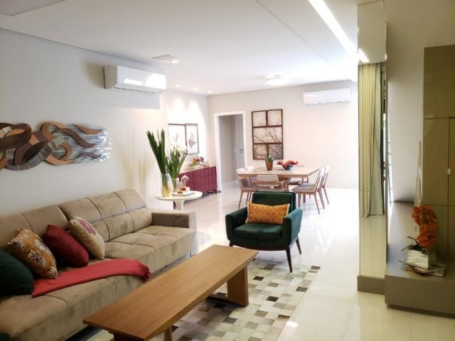 Casa 4qts, 3 suítes, 4vgs, 314m².