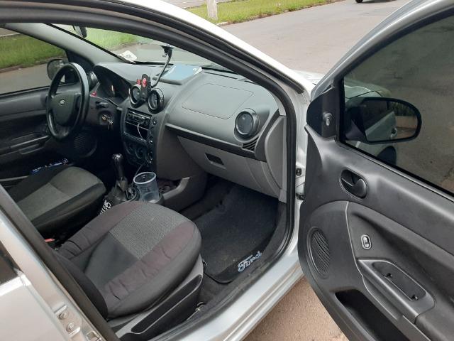 Ford fiesta 1.0 completo - Foto 4