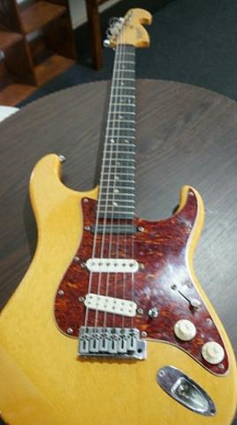 Guitarra Tagima custom