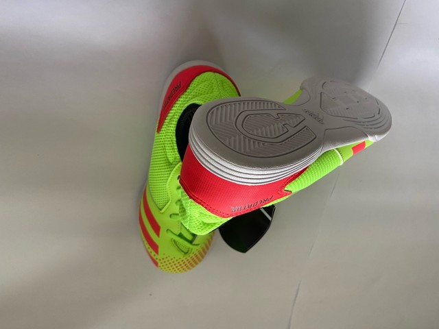 Chuteira futsal Adidas nova e Original  - Foto 5