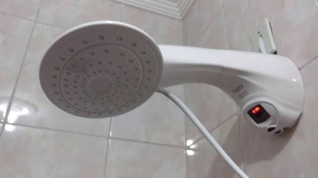 Eletricista (Instalações Elétricas em Geral)