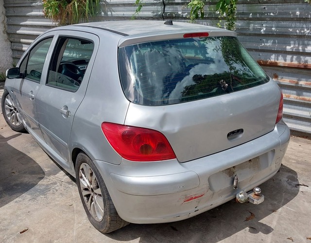 Sucata Peugeot 307 1.6 16v Para Retirada de Peças  - Foto 2