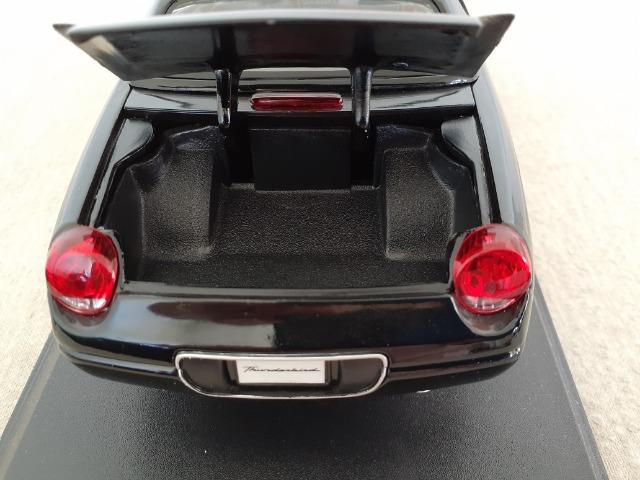 Ford Thunderbird 2002 Maisto Direto Dos Eua 1/18 - Foto 5