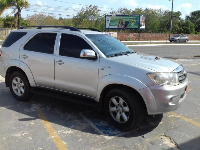 TOYOTA HILUX SW4 2009/2010 3.0 SRV 4X4 7 LUGARES 16V TURBO INTERCOOLER DIESEL 4P AUTOMÁTI - Foto 3