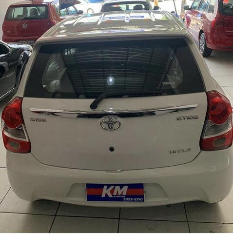 Etios xls 1.5 2013 na km automóveis - Foto 2