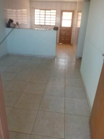 Aluga se uma casa em águas lindas 300 - Foto 2