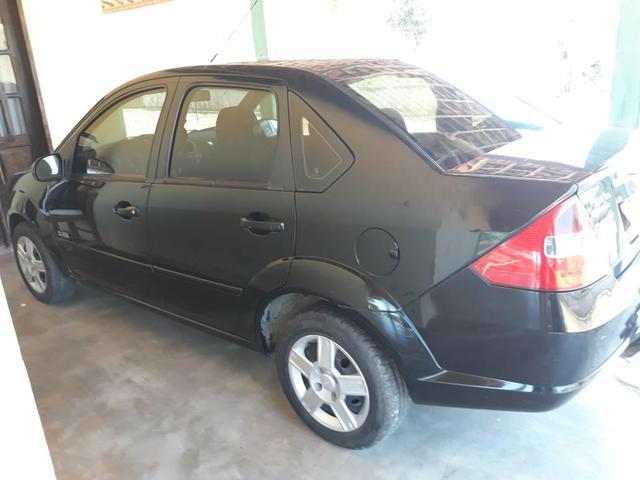 Fiesta sedan 1.6 - Foto 2