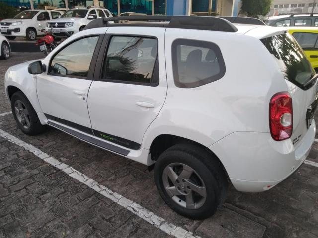 RENAULT DUSTER 2.0 DYNAMIQUE 4X2 16V FLEX 4P AUTOMÁTICO - Foto 4