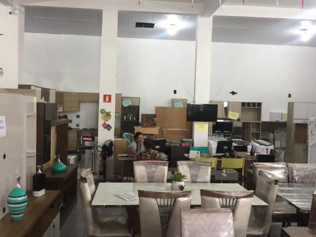 Vendo prédio comercial em av. movimentada - Foto 4