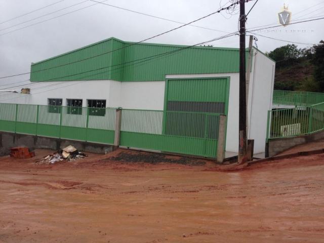 Jarinu-Ótimo Galpão de 423m² Novo,ao lado da Rodovia Edgard Maximo Zambotto,com Mezanino,C