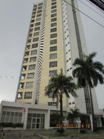 Prédio no Edf. Work Tower