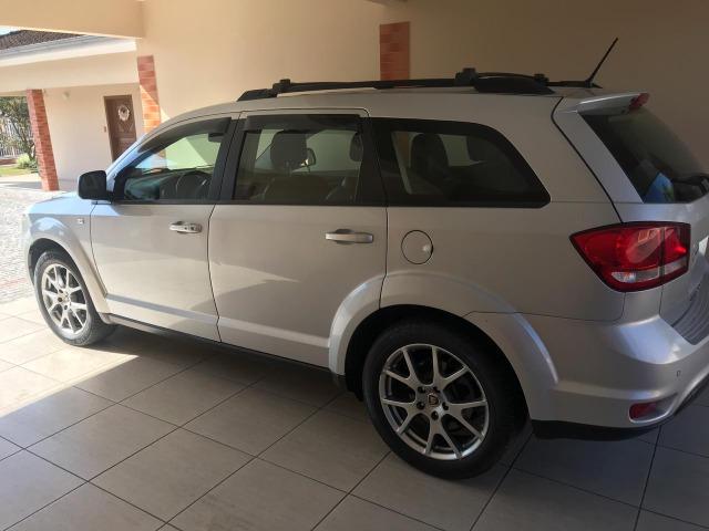 Fiat Freemont Precision 2.4 6 marchas 7 lugares 2014 - Foto 2