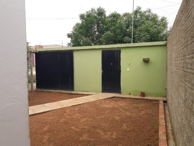 Vende-se ótima casa no bairro DNER, 3 quartos, 3 banheiros. ótimo preço 200 mil - Foto 2