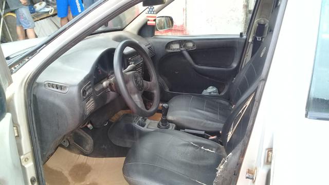 Vende-se carro